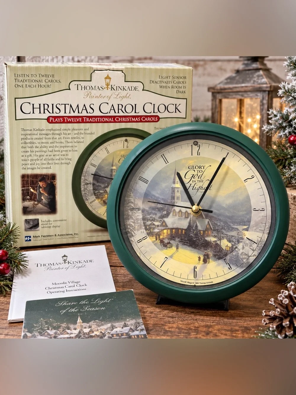 Thomas Kinkade Moonlit Village Christmas Carol Clock 12 Songs Light Sensor Box